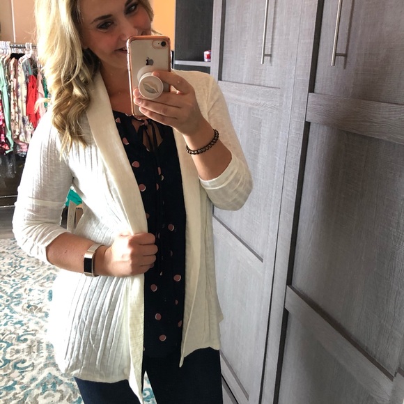 Sweaters - Last 1! SMALL ivory cozy Cardigan